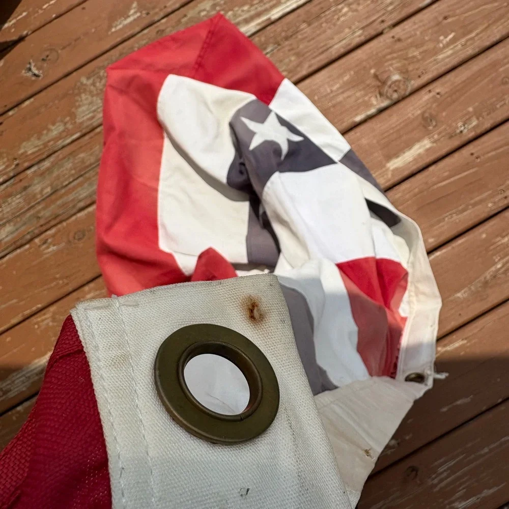 Vintage Pleated Fan Flag Bunting Unisex 68x36 Red White Blue Patriotic Decor‎